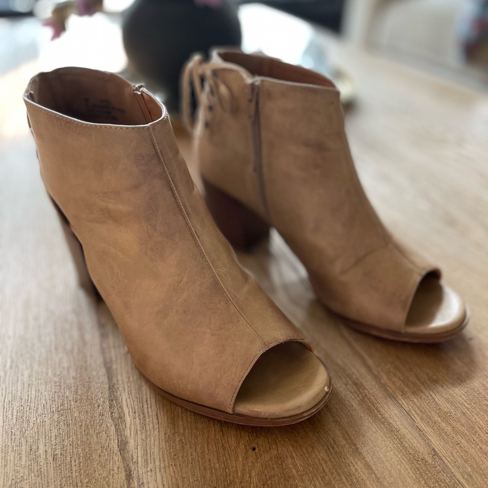 Women's Tan Peep-Toe Ankle Boots